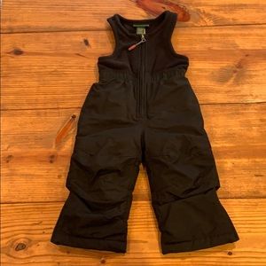 L. L. Bean zip up snow pants/suit black/2T